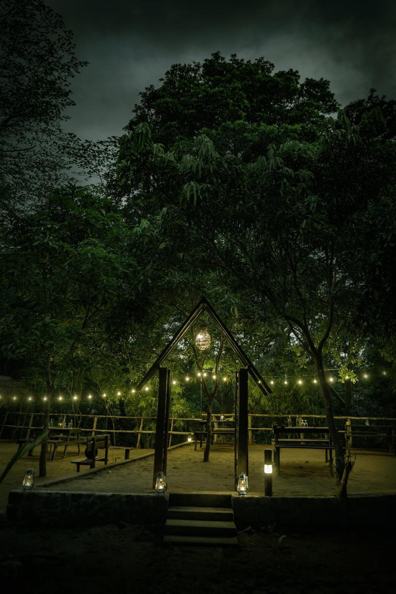 River Glamping By Gaga Bees ウダワラウェ エクステリア 写真